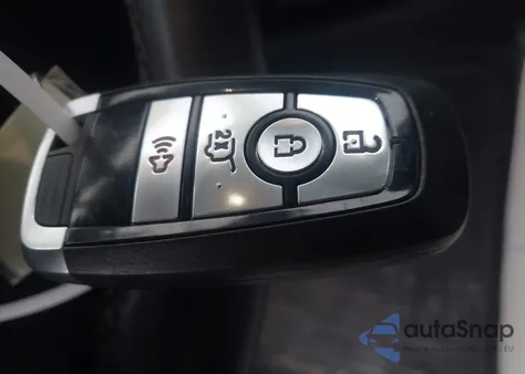 2021 Ford Mustang Mach-E Premium z USA, uszkodzony, nr VIN 3FMTK3RM8MMA48911